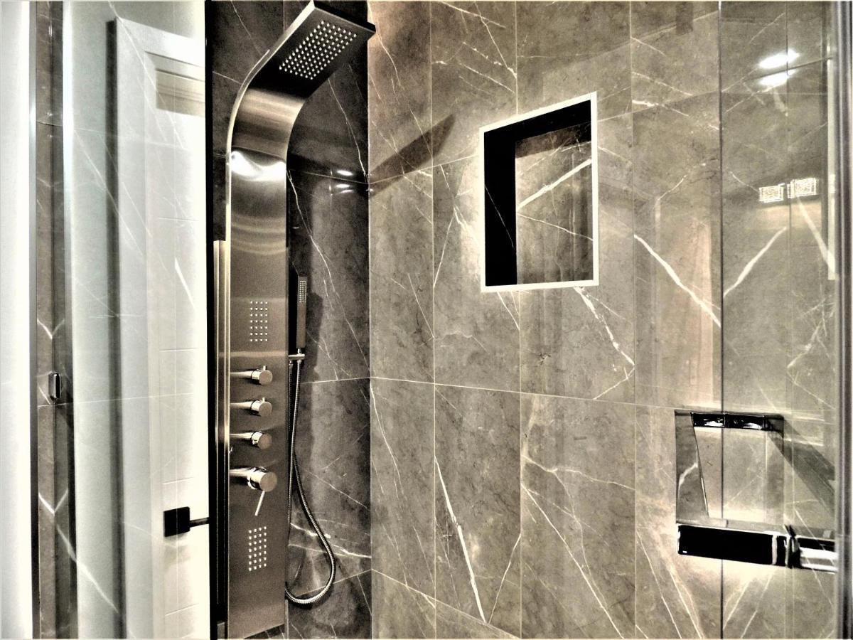 Iresidence In Toronto - Fantastic Vacation Home מראה חיצוני תמונה