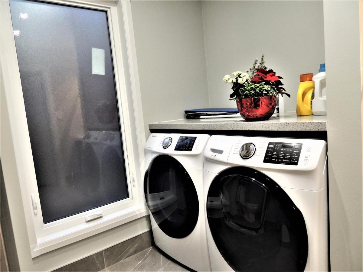 Iresidence In Toronto - Fantastic Vacation Home מראה חיצוני תמונה